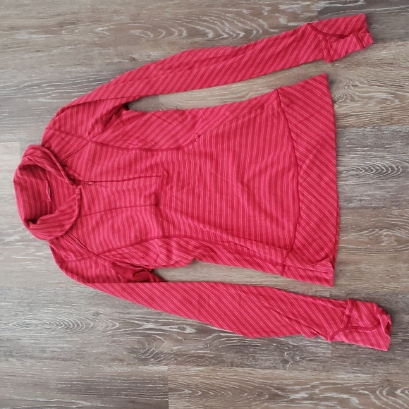 Lululemon Think Fast Pullover - Picture 2 of 4